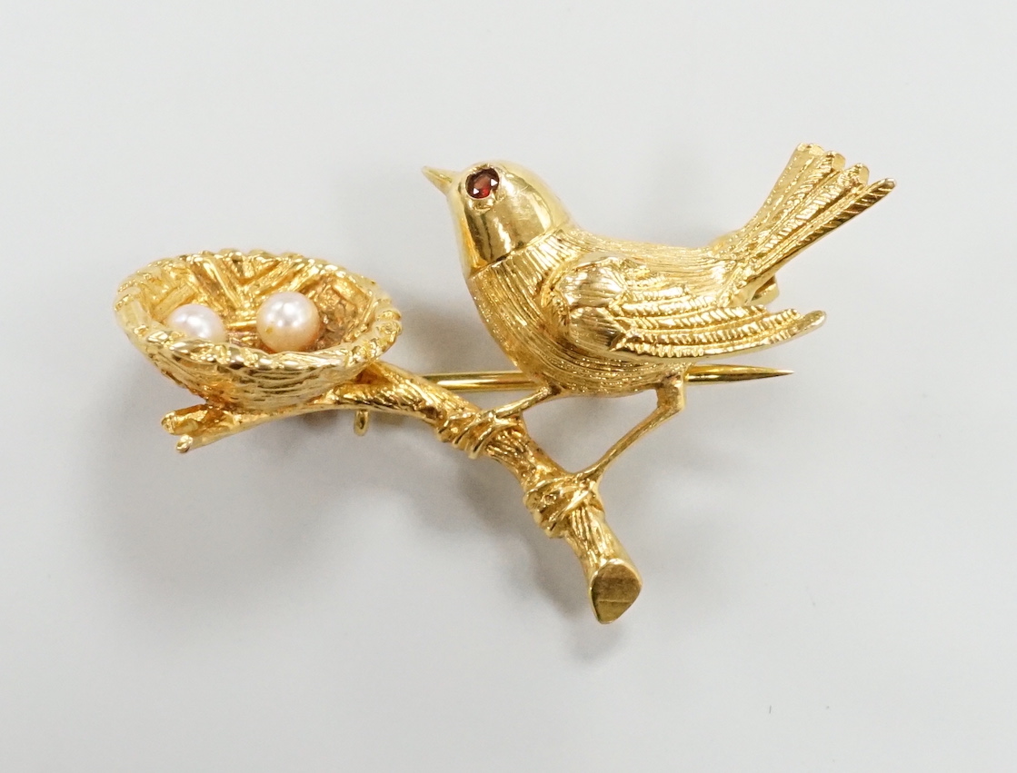 A 1960's 9ct gold and cultured pearl bird, nest and egg brooch, 33mm, gross weight 4.1 grams.